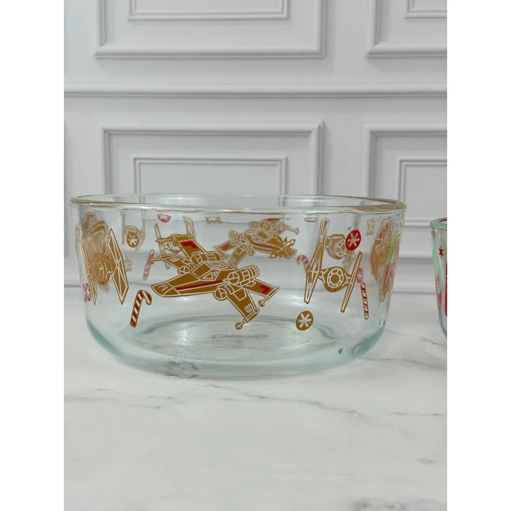 Set of 2 STAR WARS Holiday Pyrex Dishes 6